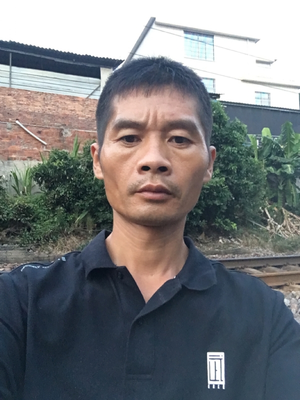 张旭明的第二张照片--马尾婚介网