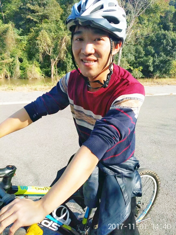 丹叶的第一张照片--马尾婚介网
