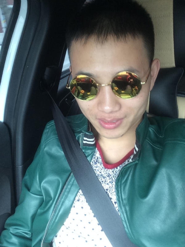 真心对待一个人的第一张照片--马尾婚介网