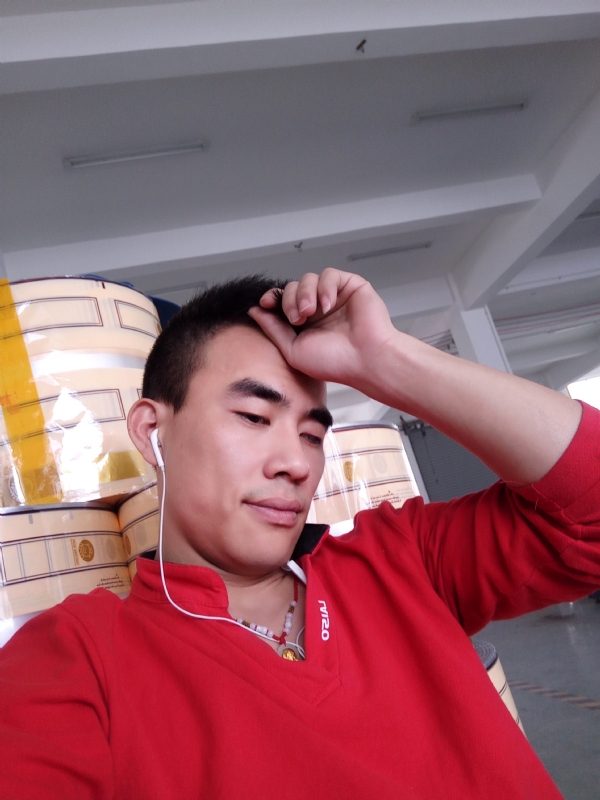寻唯一的第三张照片--马尾婚介网