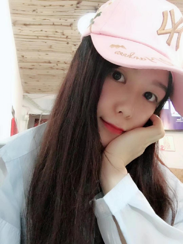 丹丹的第一张照片--马尾婚介网