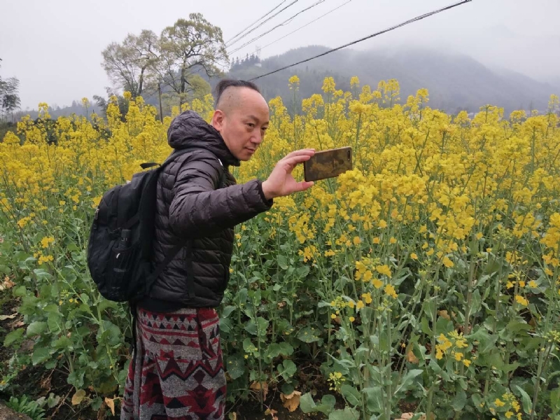 Dennison的第一张照片--马尾婚介网