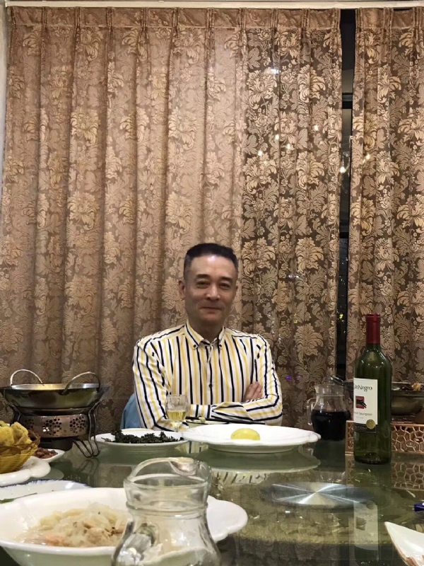天涯孤独的第一张照片--马尾婚介网