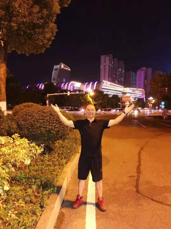 李国伟的第二张照片--马尾婚介网