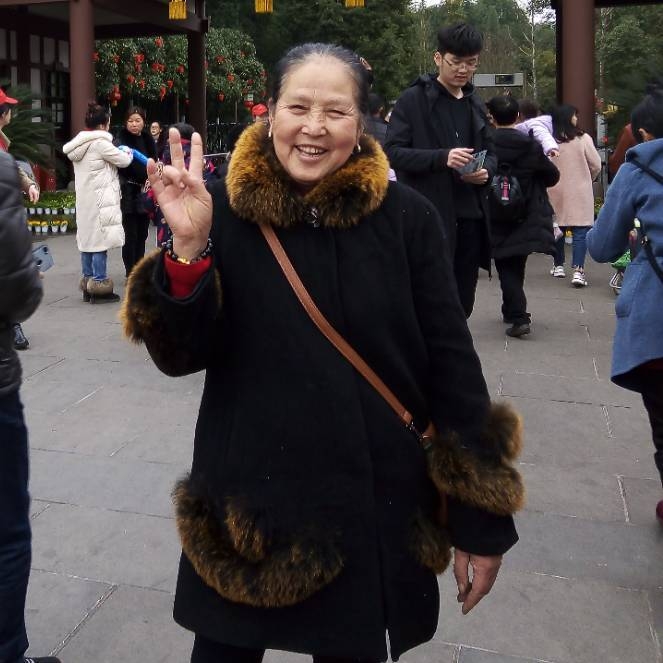 刘刘的第一张照片--马尾婚介网