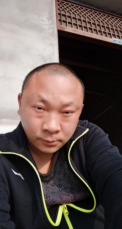马克的第一张照片--马尾婚介网