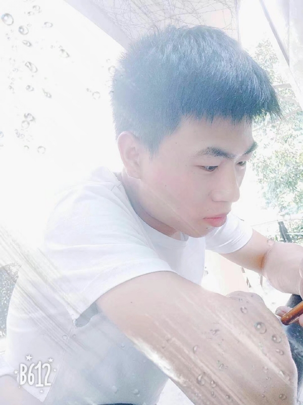对她说晚安的第一张照片--马尾婚介网