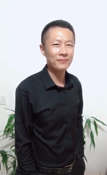 地huhi的第一张照片--马尾婚介网