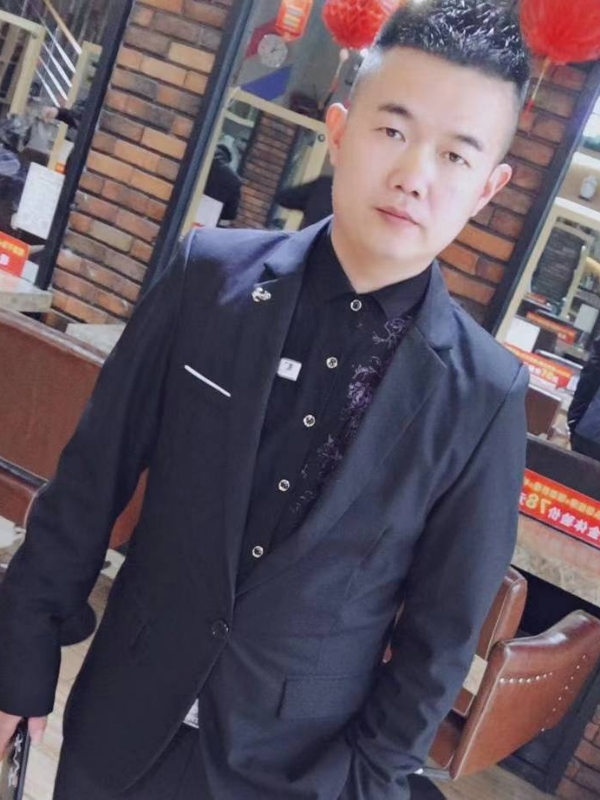 相伴到老的第一张照片--马尾婚介网