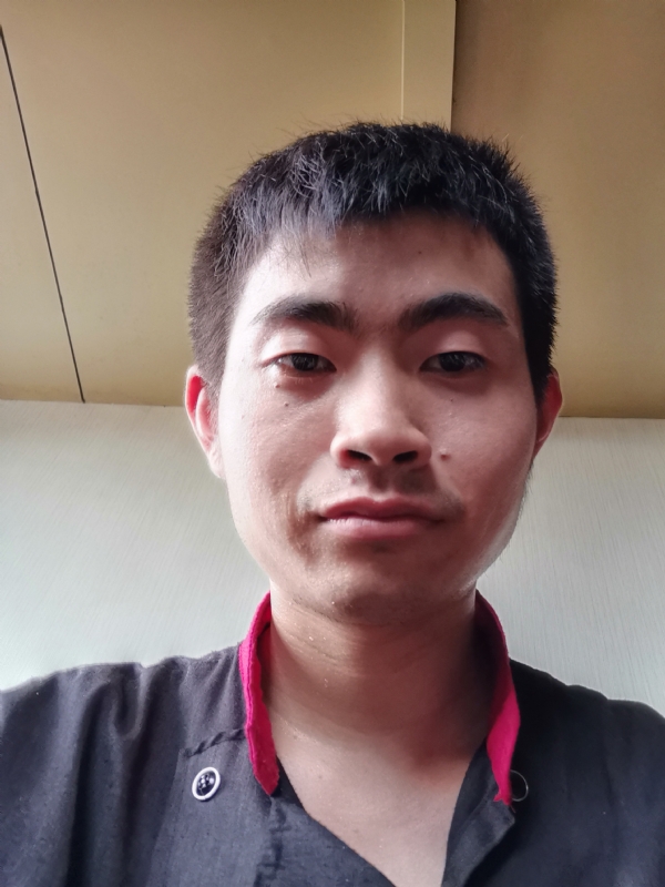 嗯的第一张照片--马尾婚介网