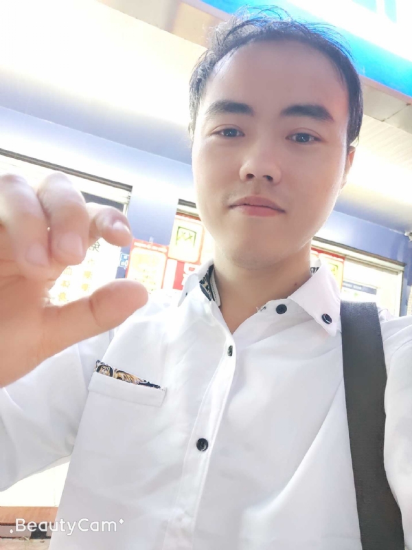 开心就好的第一张照片--马尾婚介网