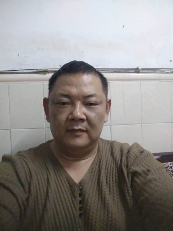 馋花拜柳的第一张照片--马尾婚介网