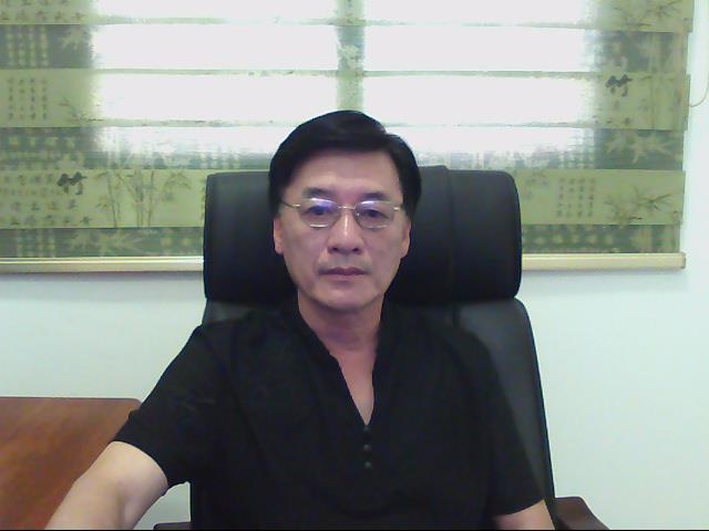 凡人老黄的第一张照片--马尾婚介网