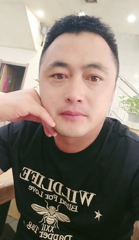 廖艾德的第一张照片--马尾婚介网