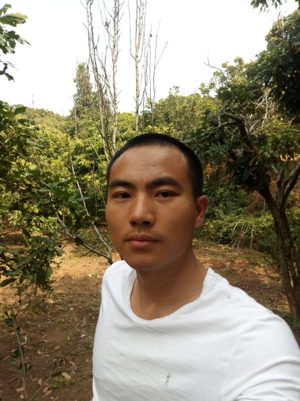 简单的第一张照片--马尾婚介网