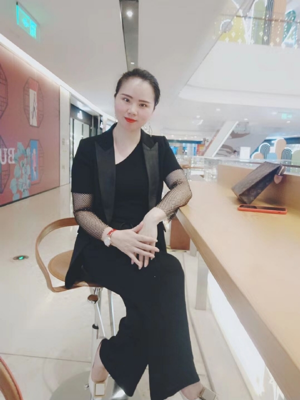 洒脱666的第一张照片--马尾婚介网