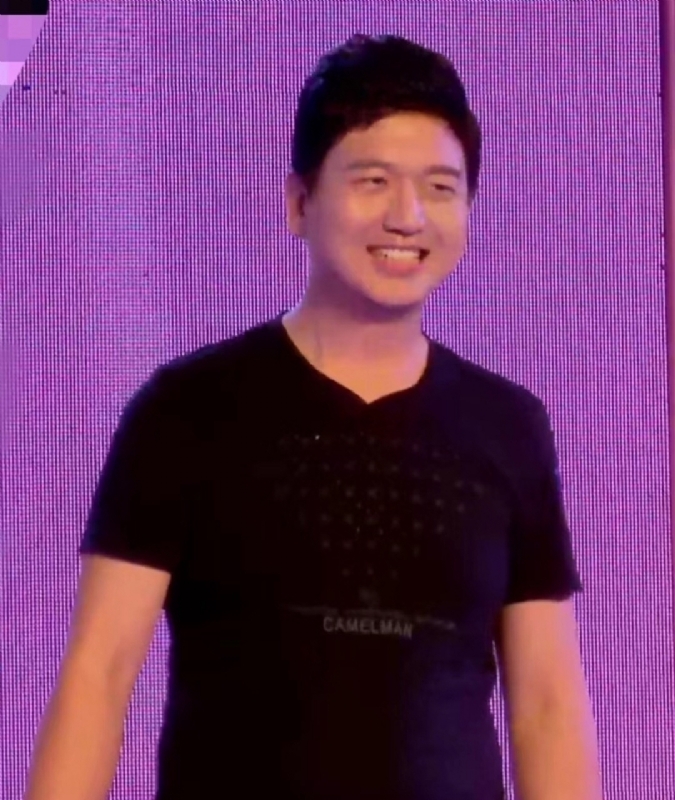 风继续吹的第一张照片--马尾婚介网