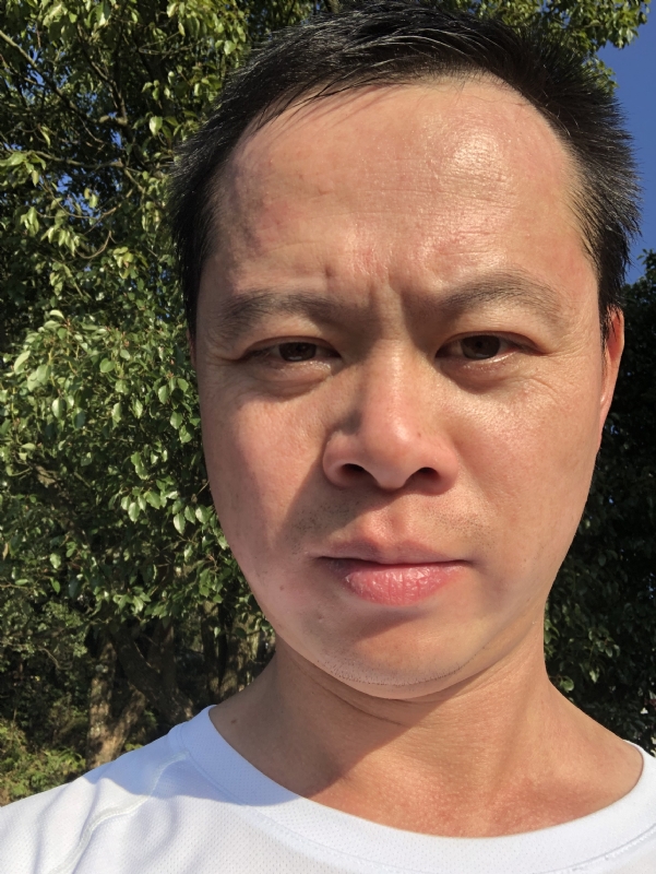 猩猩巨呃的第四张照片--马尾婚介网