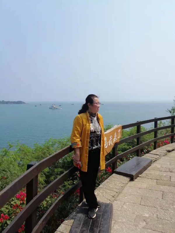曦若半秋的第一张照片--马尾婚介网