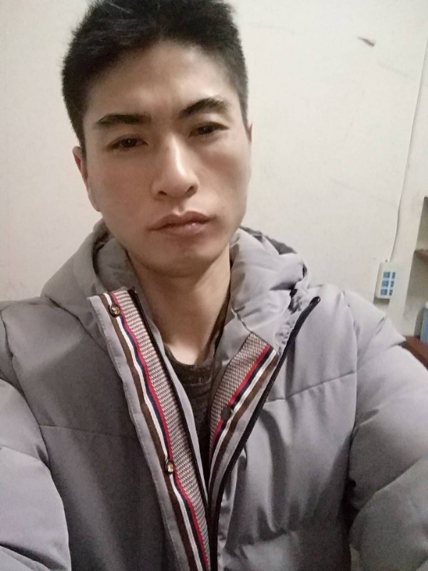 花若离枝的第一张照片--马尾婚介网