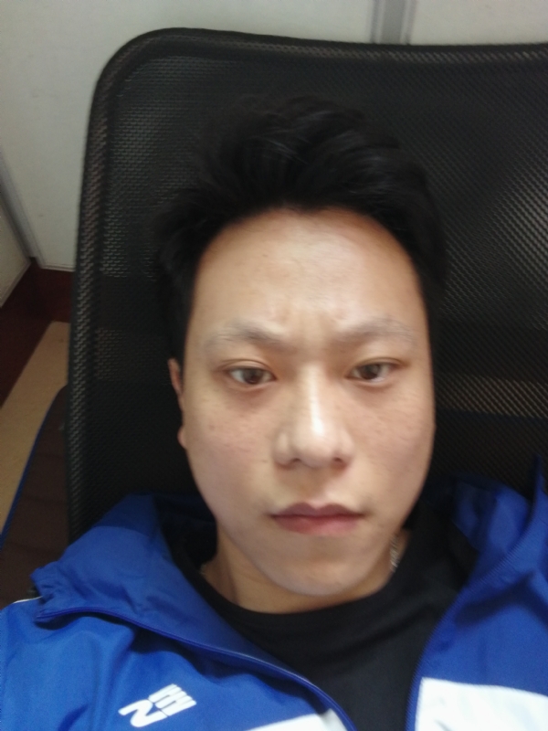 爱上的感觉的第一张照片--马尾婚介网