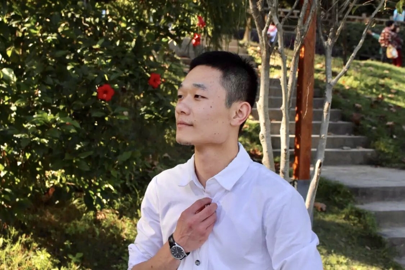 落落大方的第一张照片--马尾婚介网