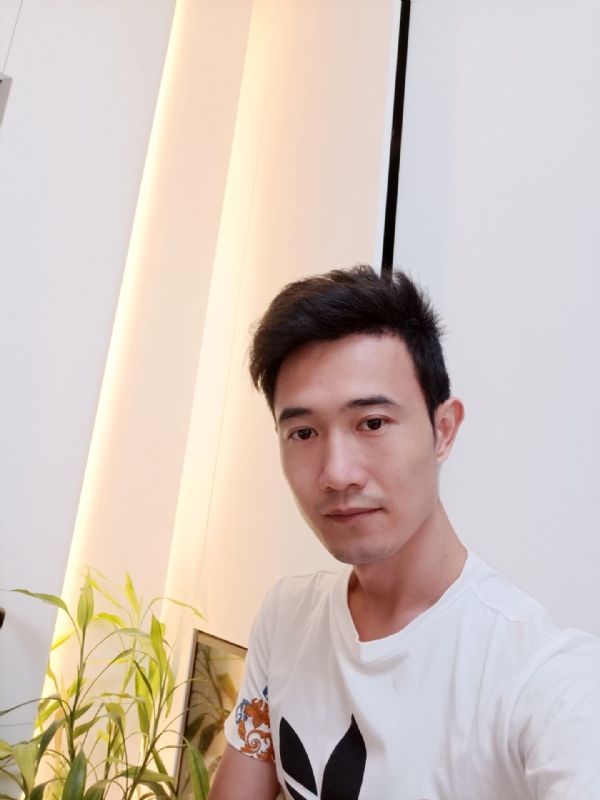 简的第一张照片--马尾婚介网