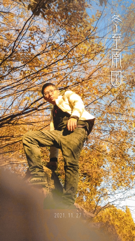 也许只是缺少一个拥抱的第一张照片--马尾婚介网