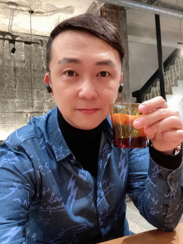 陈道明的第二张照片--马尾婚介网