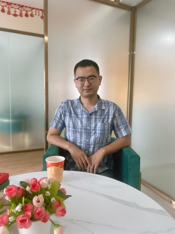 微尘的第二张照片--马尾婚介网