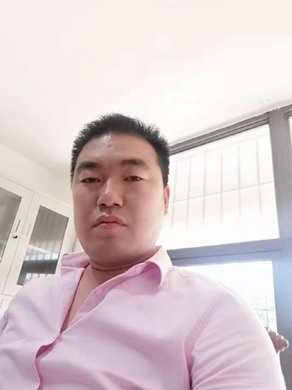 命运的打拼的第一张照片--马尾婚介网