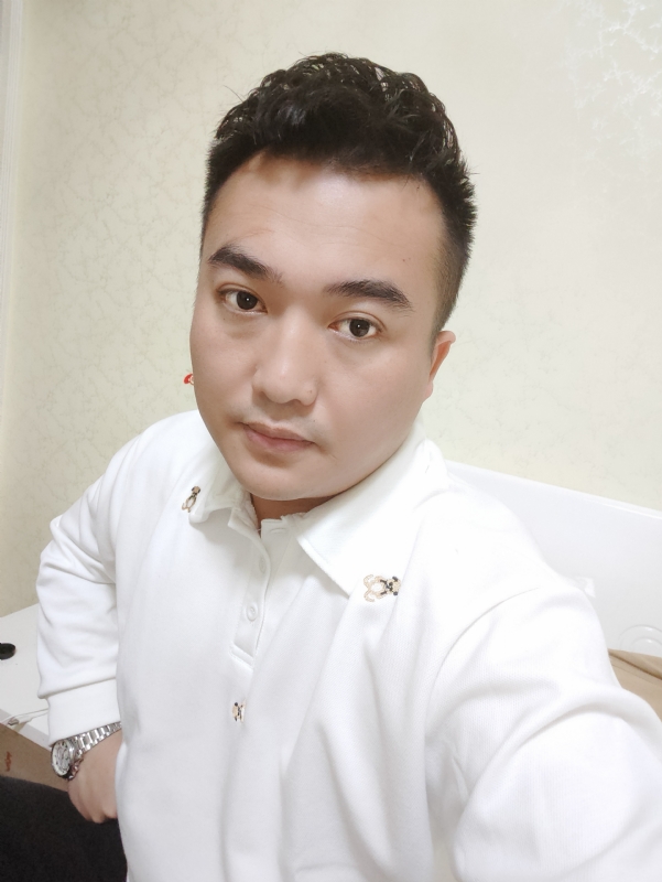哈哈先生的第三张照片--马尾婚介网