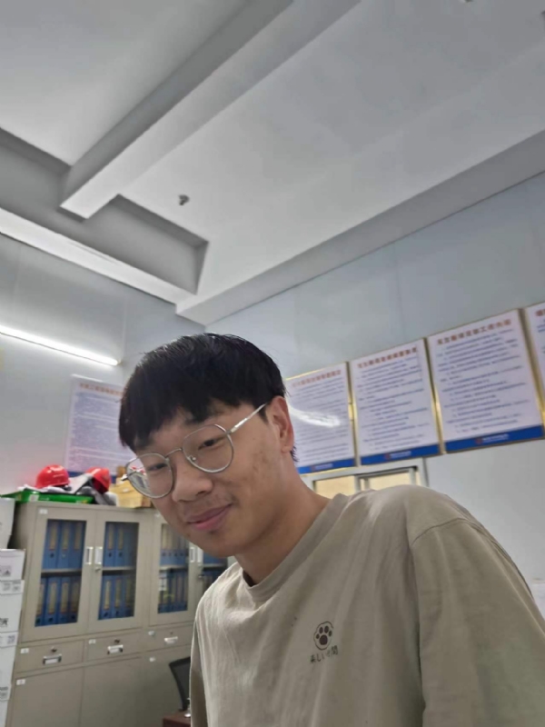 牛子弟的第一张照片--马尾婚介网