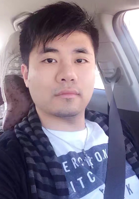 御龙氏的第二张照片--马尾婚介网