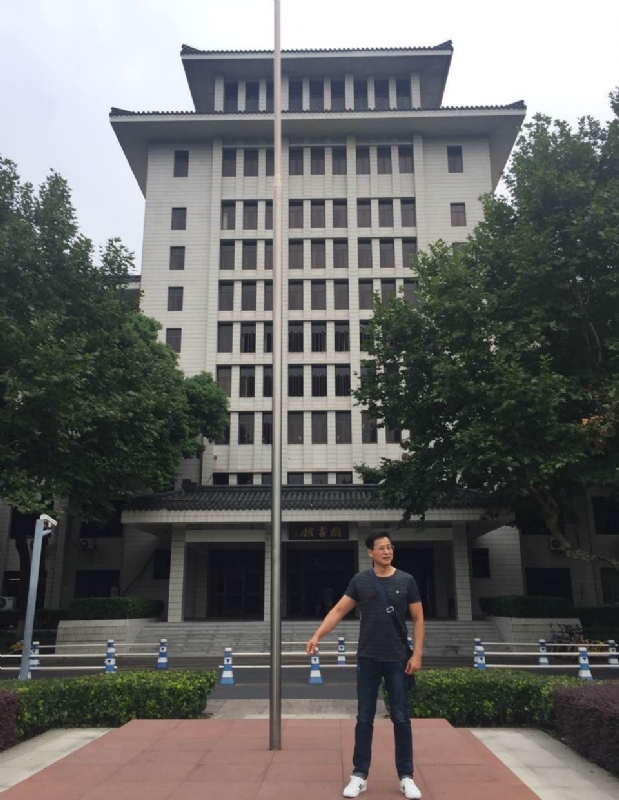 加国男人的第三张照片--马尾婚介网