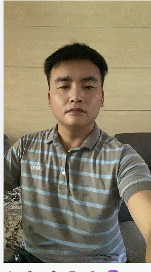 走在红毯那一天的第二张照片--马尾婚介网