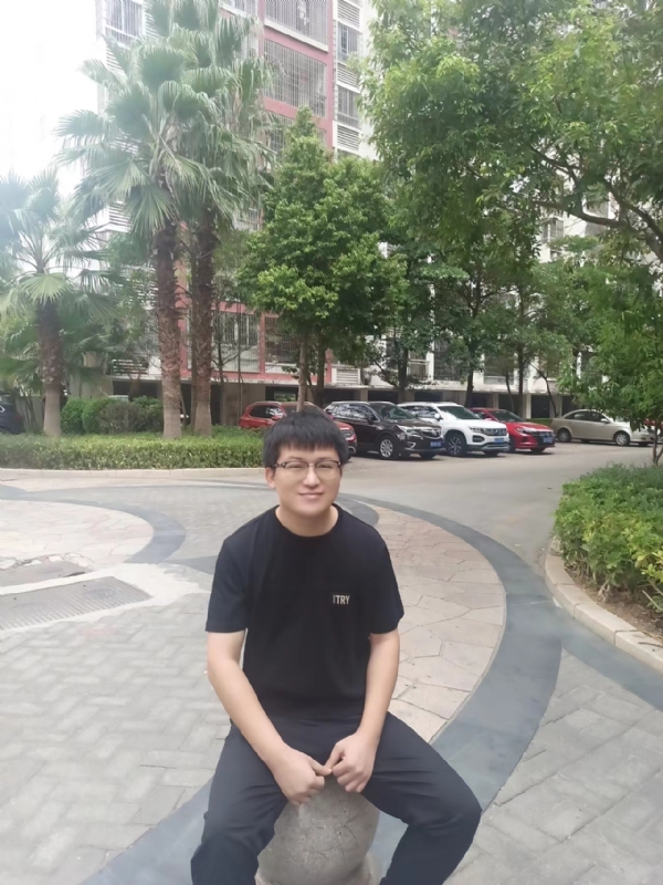 等闲的第三张照片--马尾婚介网