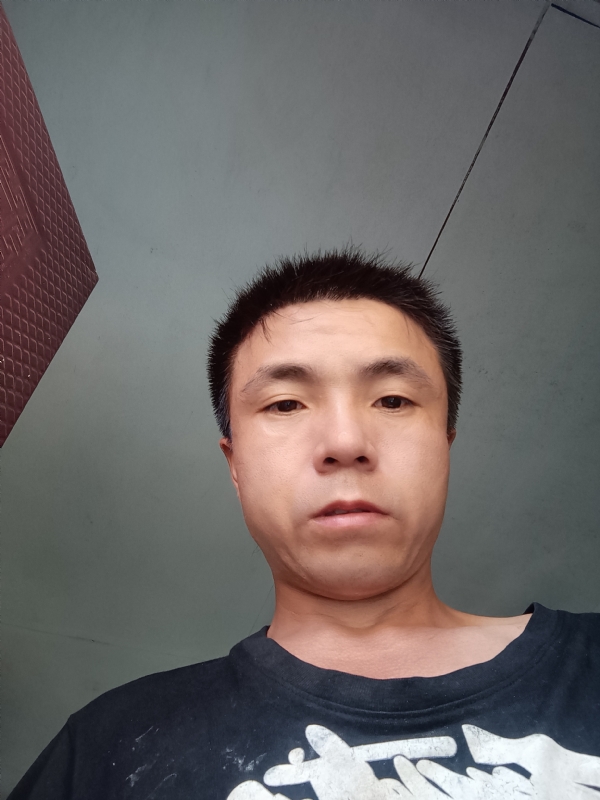 小兔兔的第二张照片--马尾婚介网