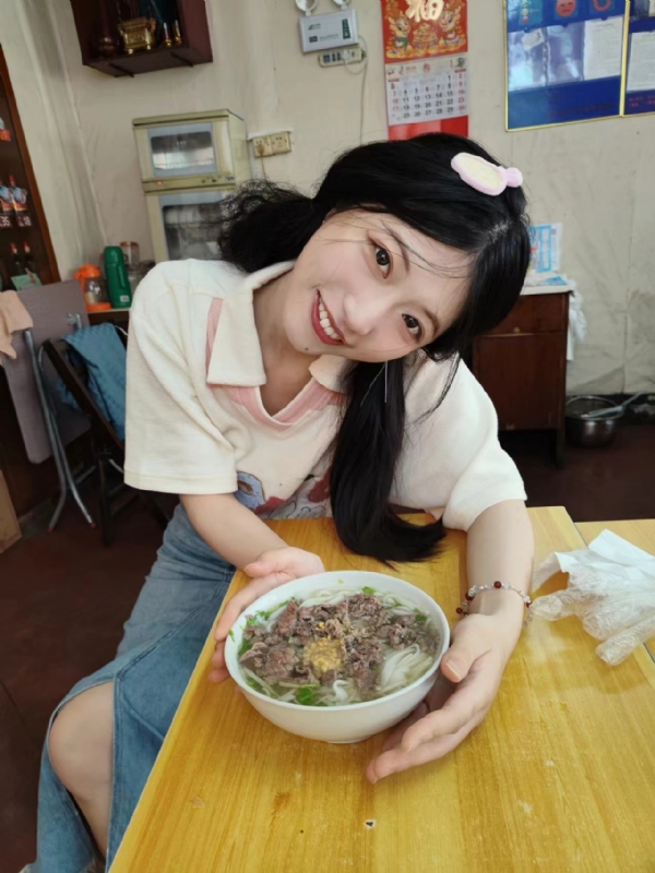 甜果的第一张照片--马尾婚介网