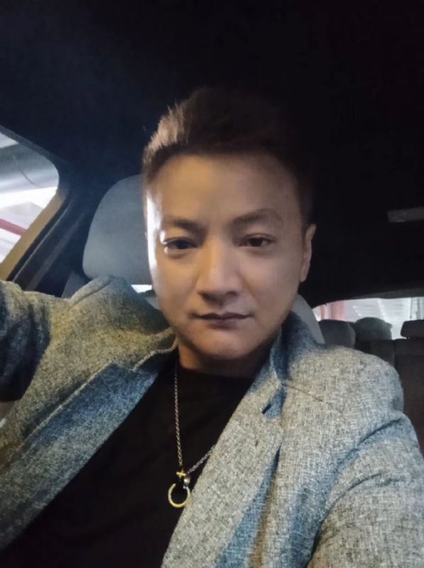 夜、有雨敲窗的第三张照片--马尾婚介网