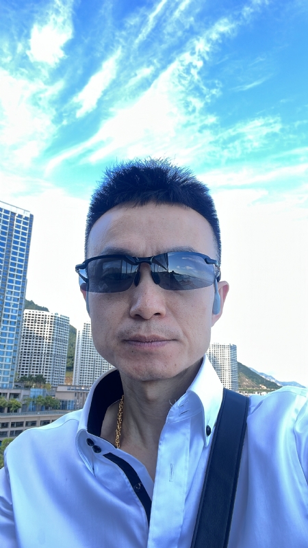 秀丽丝的第一张照片--马尾婚介网