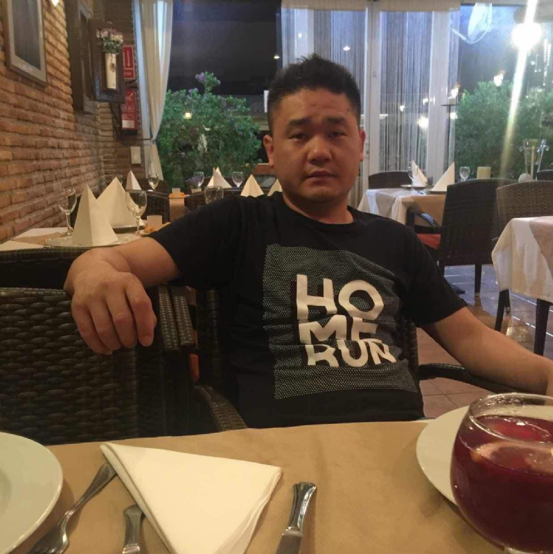 海外游子的第三张照片--马尾婚介网
