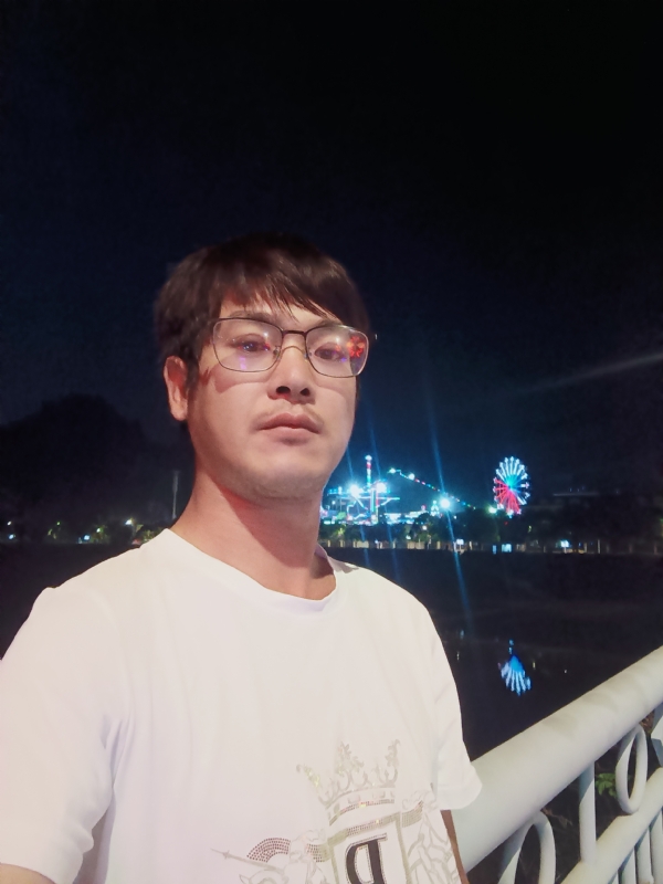任豐的第一张照片--马尾婚介网