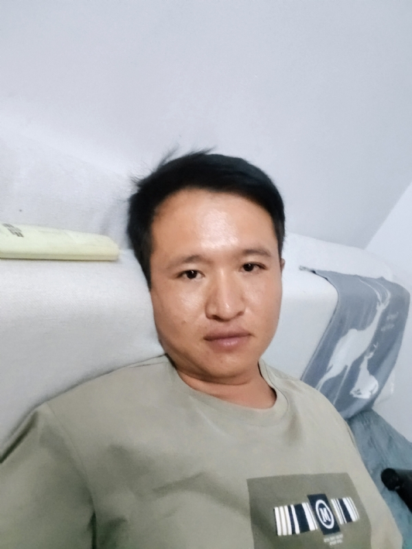 陌生人的第三张照片--马尾婚介网