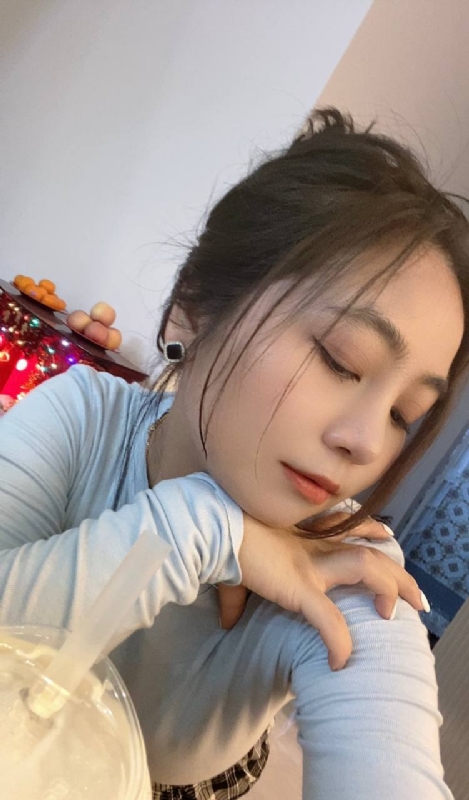 艳秋的第一张照片--马尾婚介网