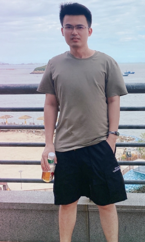 火花的第一张照片--马尾婚介网